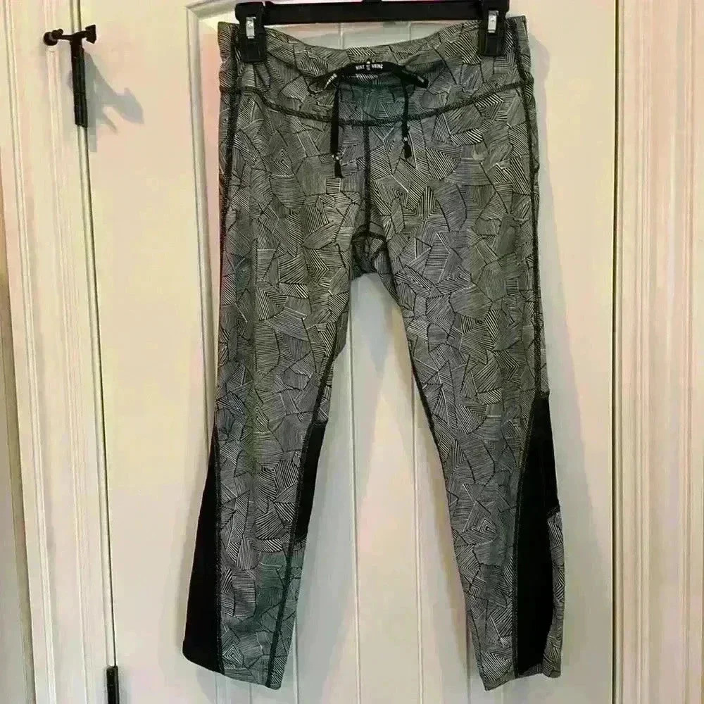 Nike Dri- FIT Leggings